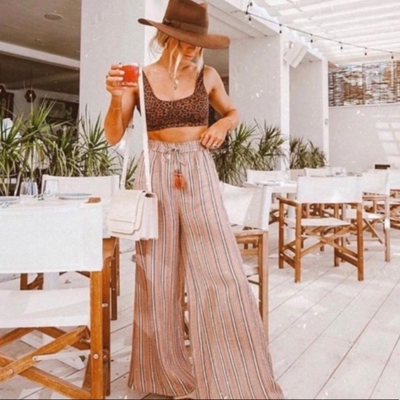 Lack of Color - Picture 6 of 8